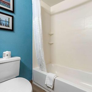 Queen Suite