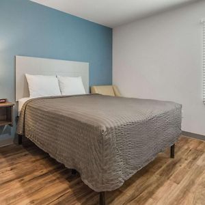 Queen Room Mobility accessible