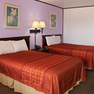Double Room Two Double Beds Non-Smoking