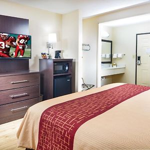 Deluxe  King Room Disability Access
