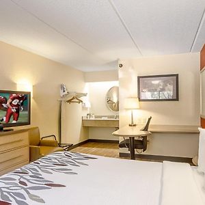 Red Roof Inn Greensboro Coliseum