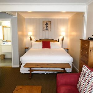 Regency King Room