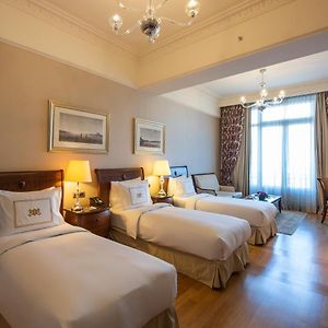 Grand Triple Room