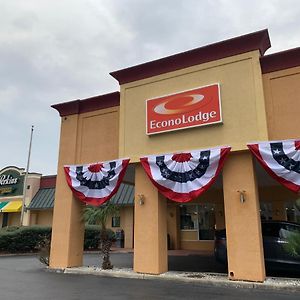 Econo Lodge Choice Hotels I 95 Savannah Gateway 24 Hour Fitness Center On Site Guest Laundry On Site Perkins Restaurant