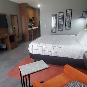 King Suite Mobility accessible