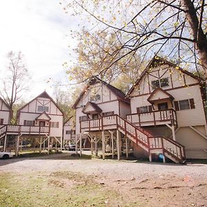 Deluxe Cabin