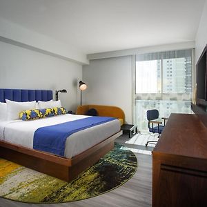 Premium King Room