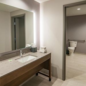 Queen Room Disability Access