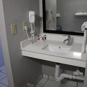 King Room Mobility accessible