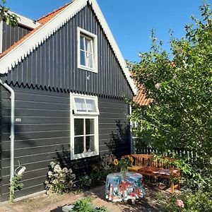 B & B Tulp Amsterdam Noord