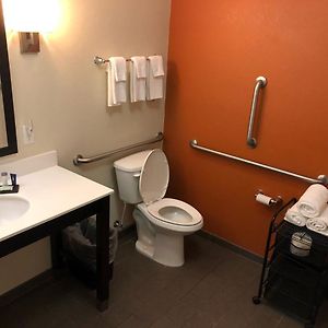 Queen Room Mobility accessible