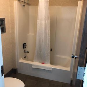 King Room Mobility accessible