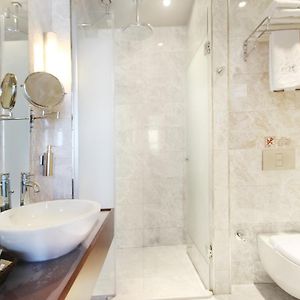 Penthouse Suite