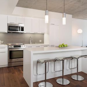 One-Bedroom King Suite Mobility accessible