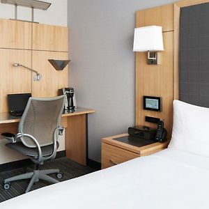Small Queen Room