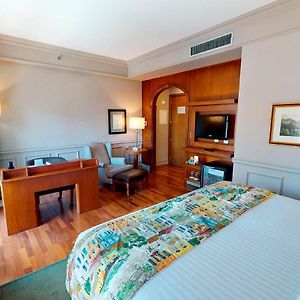 Queen Suite