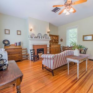 Queen Suite