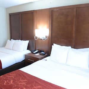 Queen Suite Mobility accessible