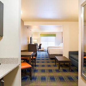 Queen Suite