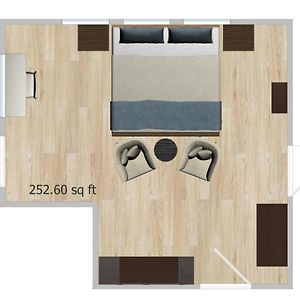 Deluxe King Studio