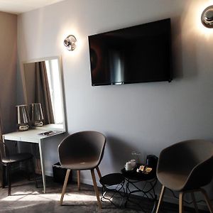 Junior King Room