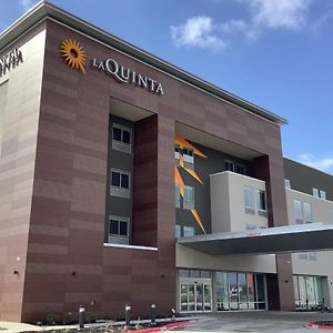 La Quinta Inn & Suites By Wyndham Corpus Christi Southeast