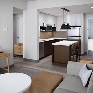One-Bedroom King Suite Hearing accessible