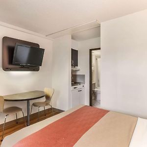 Queen Room Disability Access