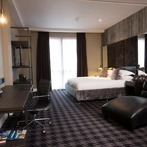 Club Deluxe King Room