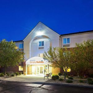 Sonesta Simply Suites Detroit Troy