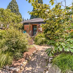 Upscale Ne Portland Guesthouse