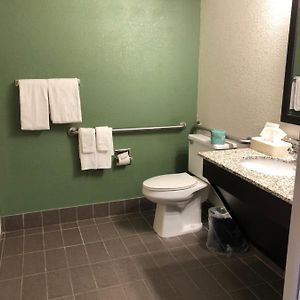 Queen Room Mobility accessible