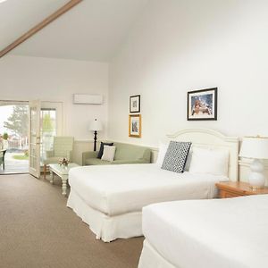 Lodge Room