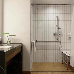 Queen Room Mobility accessible