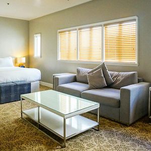 Executive King Suite