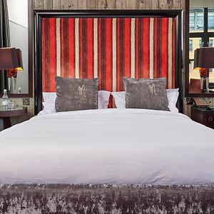 Club Deluxe King Room