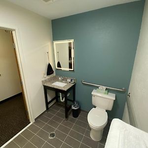King Room Mobility accessible