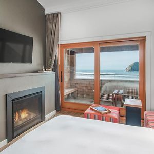 Top Floor Queen Room