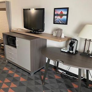 Queen Suite