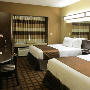 Queen Room Mobility accessible