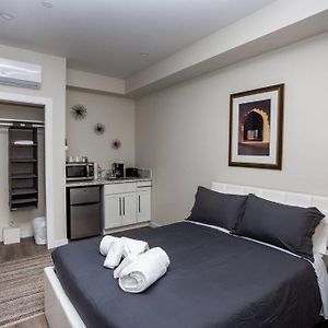 Studio With Large Balcony- San Diego Gateway