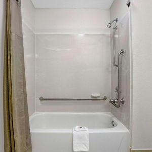 Queen Room Disability Access