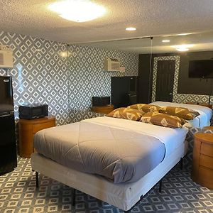 Carole Motel