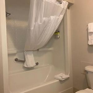 Queen Suite