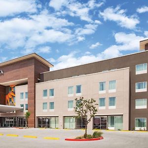 La Quinta Inn & Suites By Wyndham Bardstown
