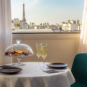 Eiffel Junior Suite