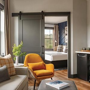 Deluxe Junior Suite
