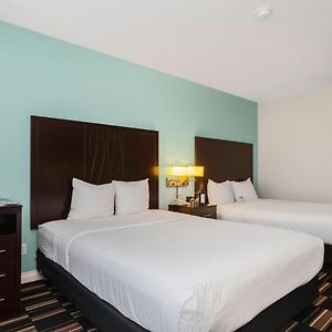 Executive Queen Room