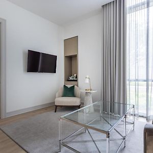 Luxury Tower King Suite