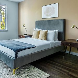 One-Bedroom Apartment Mobility accessible